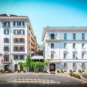 Locarno 5*, Roma İtalya