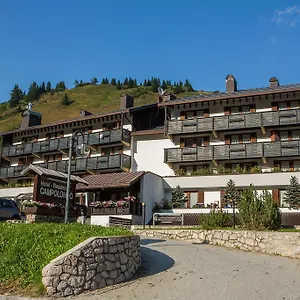 Campolongo Apart Otel